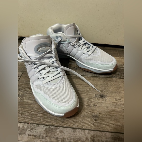 Nike G.T. Hustle 2 Basketball Shoes HF1570 size 12 light blue grey size 12 - Picture 3 of 10